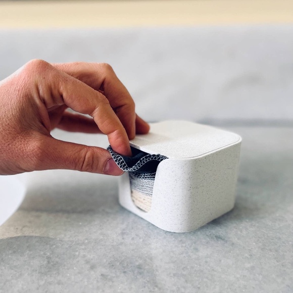 (NWT) Cheeks Ahoy Facial Rounds Caddy - Picture 4 of 5